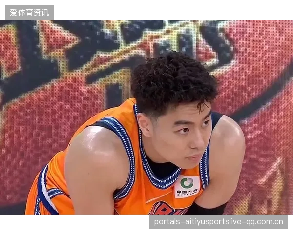 CBA上海后卫突破中投命中提升士气